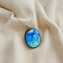 Pendentifs en labradorite naturelle bleue