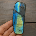 Pierre colorée en labradorite minérale