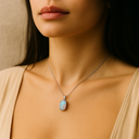 Collier opale naturelle avec pendentif oval