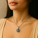 Collier avec pendentif en labradorite