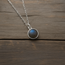 Collier avec pendentif en labradorite