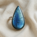 Bague élégante en labradorite véritable