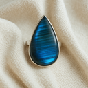 Bague élégante en labradorite véritable