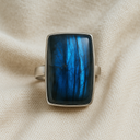 Bague élégante en labradorite véritable